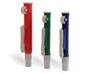 Pipeteur manuel d'utilisation facile d'une seul main. Roue rainurée pour l'aspiration et la distribution du liquide
Levier pour une vidange rapide
Codification des couleurs en fonction du volume