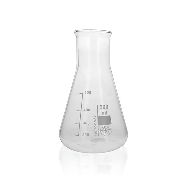 Erlenmeyers de haute qualité en verre borosilicaté pour les laboratoires de chimie et biologie . Etant de forme conique avec une vaste base et un col étroit ou large, qui permet d’agiter les diverses solutions sans risque de renversement.