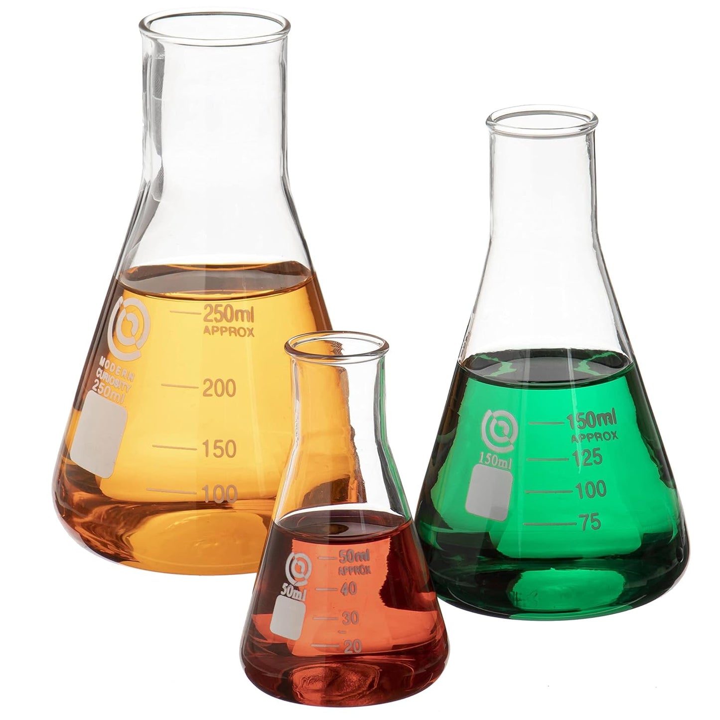 Erlenmeyers de haute qualité en verre borosilicaté pour les laboratoires de chimie et biologie . Etant de forme conique avec une vaste base et un col étroit ou large, qui permet d’agiter les diverses solutions sans risque de renversement.