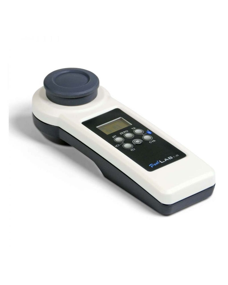 L'analyseur portable de l'eau de piscine le plus vendu au monde. Simple et robuste il permet d'analyser le chlore, pH, Acide cyanurique, dureté, alcalinité, brome, ozone
