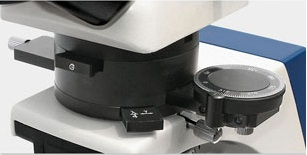 Le microscope polarisant flexible et performant pour toutes les applications professionnelles à lumière incidente et transmise. Il est entièrement équipés, il est utilisé dans la polarisation de la lumière et dans l’analyse des minéraux, les cristaux et les  matériaux isotropes.